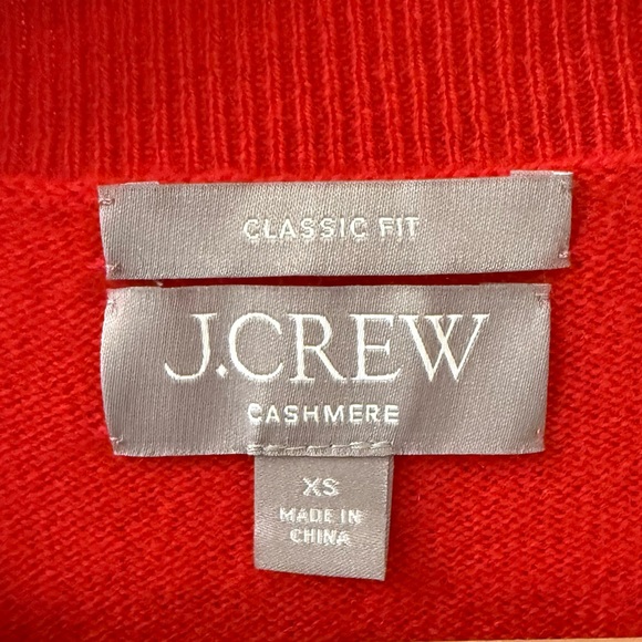 J Crew 100% Cashmere classic-fit crewneck sweater size XS in Red holiday - Picture 5 of 8